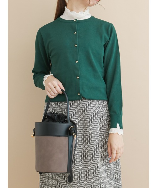 Te chichi(テチチ)の「袖口スリットクルーネックカーディガン(カーディガン/ボレロ・レディース・グリーン/ブラック/ベージュ/パープル/ブラウン・フリ-)」の5枚目の写真