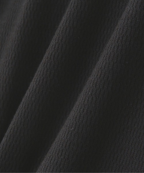 AVIREX（アヴィレックス）の「L/S HONEY COMBI PRINT PULLOVER/ ハニカムコンビプリントプルオーバー（Tシャツ/カットソー・レディース・ブラック/キナリ・F）」の5枚目の写真