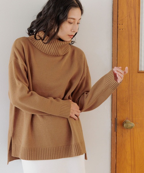 LEPSIM（レプシィム）の「7ゲージ満たされタートルニットプルオーバー　294949（ニット/セーター・レディース・ブルー/ブラック/レッド/ラベンダー/グレイッシュベージュ/キャメル・FREE）」の6枚目の写真