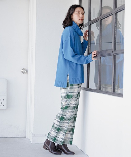 LEPSIM（レプシィム）の「7ゲージ満たされタートルニットプルオーバー　294949（ニット/セーター・レディース・ブルー/ブラック/レッド/ラベンダー/グレイッシュベージュ/キャメル・FREE）」の21枚目の写真