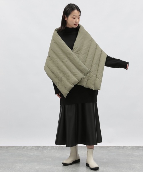 LAKOLE(ラコレ)の「中綿BIGストール / 172860(ストール/ショール・レディース・ブラック/カーキ/サンドグレー・FREE)」の4枚目の写真