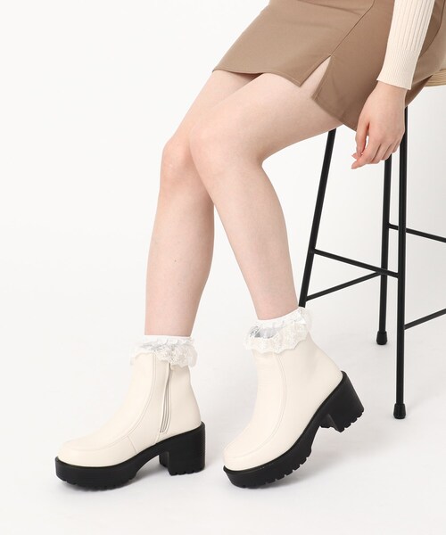 cs T&P(シーエスティーアンドピー)の「◆サイドジップ・ショートブーツ【厚底/csT&P】(ブーツ・レディース・ブラック/アイボリー・LL/S/M/L)」の15枚目の写真