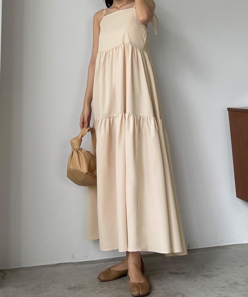 Louere（ルエレ）の「リボンティアードキャミワンピース（ワンピース・レディース・ブラック/クリーム/ライトグレー/ベージュ/チャコール・SMALL/MEDIUM/LARGE/X-LARGE）」の21枚目の写真