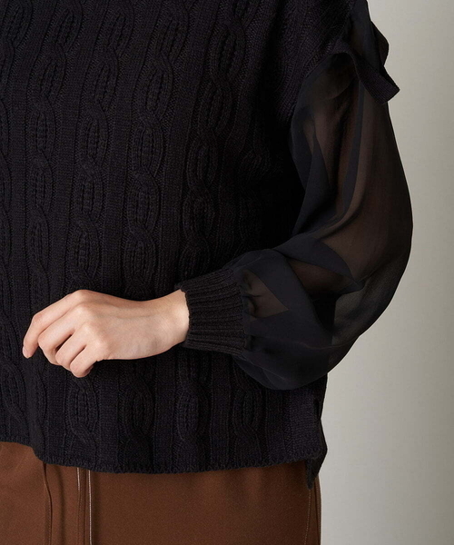 A de a.v.v（アードアー・ヴェ・ヴェ）の「袖レイヤード風ドッキングニット（ニット/セーター・レディース・ブラック/ブルー・38/36）」の8枚目の写真
