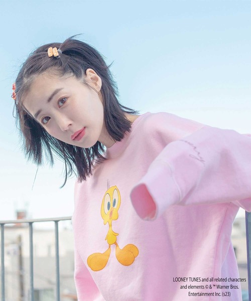 qumerry.（キュメリ）の「TWEETYスウェットプルオーバー（スウェット・レディース・イエロー/ピンク・FREE）」の3枚目の写真