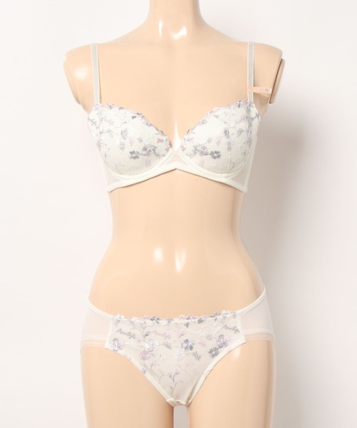AMOSTYLE BY TRIUMPH（アモスタイルバイトリンプ）の「【WEB限定ブラ＆ショーツセット】【脇高設計でバストふっくら。アウターをすっきり着こなせる】チャーミングラマースリムライン ブラ＆ショーツセット マーブル アモスタイル ステッチ【A,B,C,Dカップ】AMST965 WHU + Hikini JX（ブラ&ショーツ・レディース・ブルー/ホワイト/グリーン・A70/A75/B65/B70/B75/C65/C70/C75/C80/D65/D70/D75/D80）」の15枚目の写真
