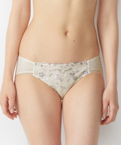 AMOSTYLE BY TRIUMPH（アモスタイルバイトリンプ）の「【WEB限定ブラ＆ショーツセット】【脇高設計でバストふっくら。アウターをすっきり着こなせる】チャーミングラマースリムライン ブラ＆ショーツセット マーブル アモスタイル ステッチ【A,B,C,Dカップ】AMST965 WHU + Hikini JX（ブラ&ショーツ・レディース・ブルー/ホワイト/グリーン・A70/A75/B65/B70/B75/C65/C70/C75/C80/D65/D70/D75/D80）」の13枚目の写真