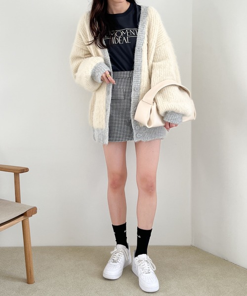 Heather（ヘザー）の「パイピングニットカーデジャケット　188387（ノーカラージャケット・レディース・ブラック/オフホワイト・FREE）」の12枚目の写真