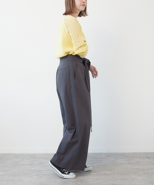 B.C STOCK(ベーセーストック)の「リボンパンツ(スラックス・レディース・ベージュ/ブラック・SMALL/MEDIUM)」の6枚目の写真