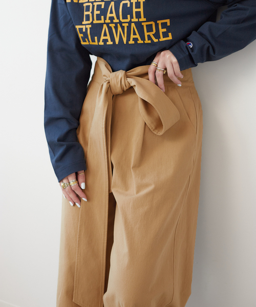 B.C STOCK(ベーセーストック)の「リボンパンツ(スラックス・レディース・ベージュ/ブラック・SMALL/MEDIUM)」の12枚目の写真