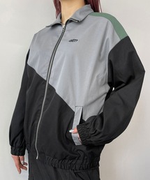 179/WG（イチナナキュウダブルジー）の「クレイジー切替トラックジャケット（ジャージ）」