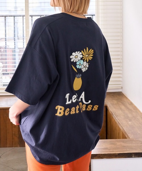 PBLIM(ページボーイリム)の「PAGEBOYLIM/カラフルフラワーT(Tシャツ/カットソー・レディース・ネイビー/オフホワイト/ピンク・MEDIUM/LARGE)」の1枚目の写真