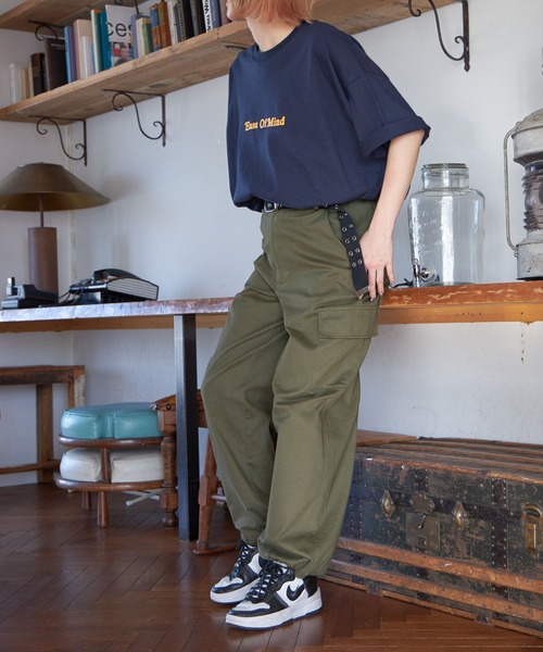 PBLIM(ページボーイリム)の「PAGEBOYLIM/カラフルフラワーT(Tシャツ/カットソー・レディース・ネイビー/オフホワイト/ピンク・MEDIUM/LARGE)」の20枚目の写真
