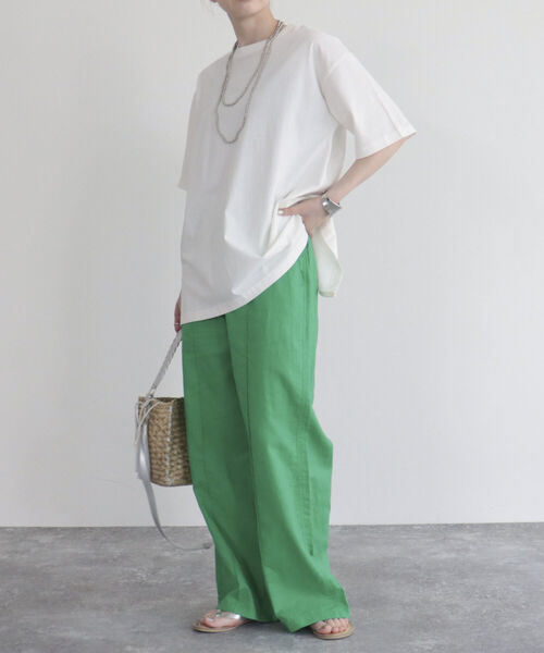 fredy emue（フレディエミュ）の「リネン混セミワイドイージーパンツ（その他パンツ・レディース・ベージュ/ネイビー/グリーン/カーキ・36/38）」の12枚目の写真