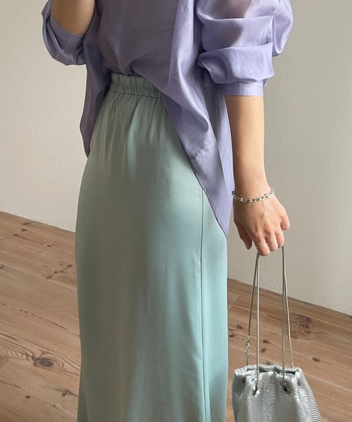 wee9s(ウィークス)の「style up relax satin like long mermaid skirt / スタイルアップリラックスサテンライクロングマーメードスカート(スカート・レディース・スカイブルー/ブラック/ネイビー/アイボリー/カーキ/レッド・LONG/FREE)」の9枚目の写真