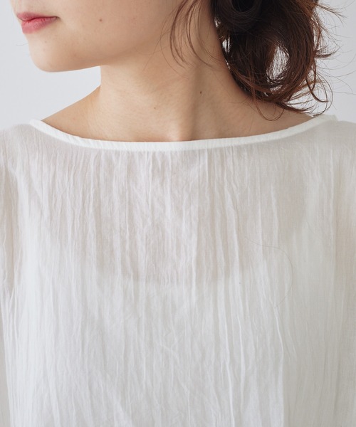 PUAL CE CIN（ピュアルセシン）の「袖レースシャーリング ガーゼ チュニックブラウス（シャツ/ブラウス・レディース・オフホワイト/チャコールグレー/ベージュ・FREE）」の8枚目の写真