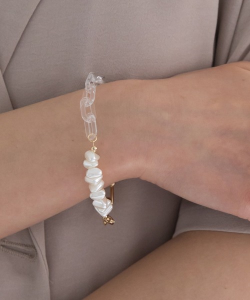 LAVEANGE（ラビアンジェ）の「【金属アレルギー対応】パールミックスチェーンブレスレット（ブレスレット・レディース・ゴールド/シルバー・F）」の5枚目の写真