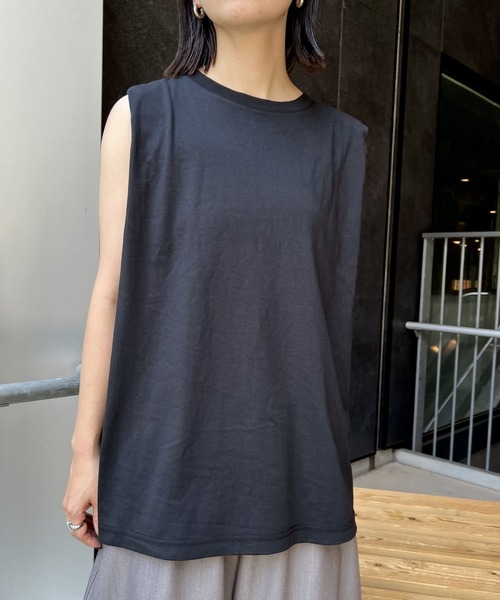 A part by（アパートバイ）の「ボックススリーブプルオーバー（Tシャツ/カットソー・レディース・チャコールグレー/ブラック/オフホワイト・FREE）」の2枚目の写真