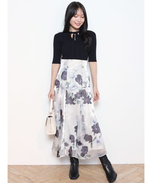 MERCURYDUO（マーキュリーデュオ）の「2WAYリボンカットアウトニット（ニット/セーター・レディース・ブラック/オフホワイト/ダークブラウン/レッド・FREE）」の7枚目の写真