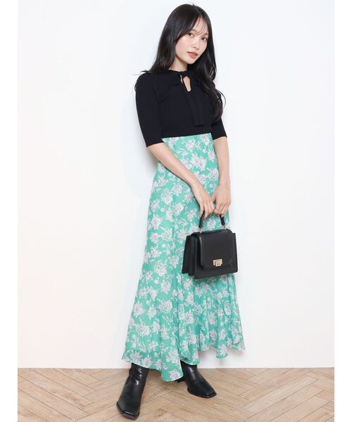 MERCURYDUO（マーキュリーデュオ）の「2WAYリボンカットアウトニット（ニット/セーター・レディース・ブラック/オフホワイト/ダークブラウン/レッド・FREE）」の9枚目の写真