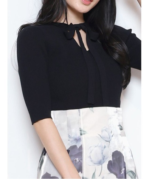 MERCURYDUO（マーキュリーデュオ）の「2WAYリボンカットアウトニット（ニット/セーター・レディース・ブラック/オフホワイト/ダークブラウン/レッド・FREE）」の2枚目の写真