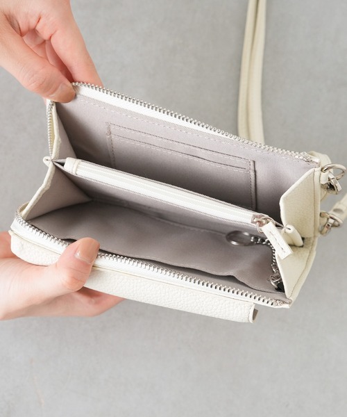 Actually(アクチュアリー)の「【リバイバル】フェイクレザー お財布スマホショルダー(ショルダーバッグ・レディース・ブラック/アイボリー/グリーン/シルバー・フリー)」の18枚目の写真