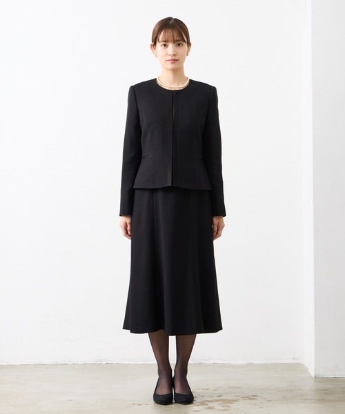 AIMER（エメ）の「【喪服・礼服】ハイクラス ノーカラージャケット・前開きワンピース  2点セット ブラックフォーマルアンサンブル（スーツセット・レディース・ブラック・9号/13号/11号/15号）」の6枚目の写真