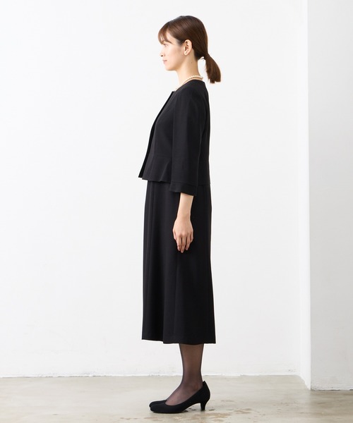 AIMER（エメ）の「【喪服・礼服】ハイクラス ノーカラージャケット・前開きワンピース  2点セット ブラックフォーマルアンサンブル（スーツセット・レディース・ブラック・9号/13号/11号/15号）」の18枚目の写真