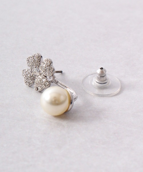 MOSSEL NEW YORK（モシェルニューヨーク）の「PEONY / DAISY 　ラインストーンデザインピアス（ピアス（両耳用）・レディース・シルバー/シルバー系・FREE）」の12枚目の写真