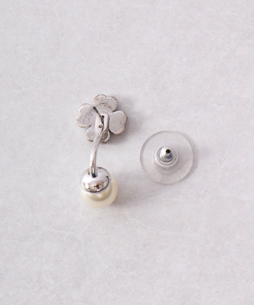 MOSSEL NEW YORK（モシェルニューヨーク）の「PEONY / DAISY 　ラインストーンデザインピアス（ピアス（両耳用）・レディース・シルバー/シルバー系・FREE）」の15枚目の写真