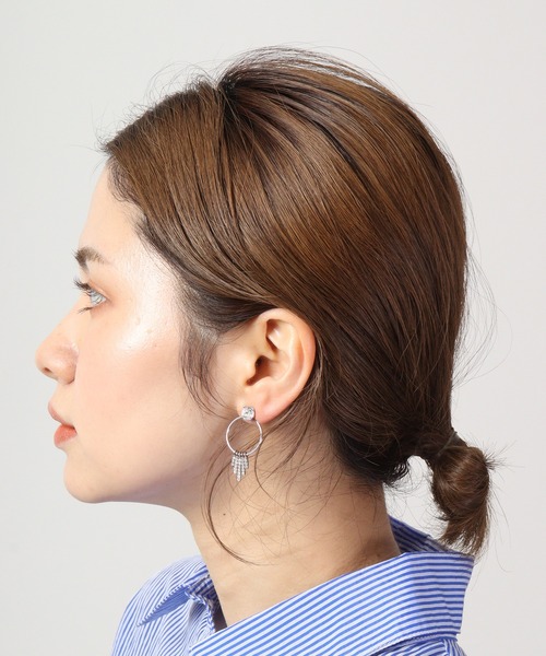 MOSSEL NEW YORK（モシェルニューヨーク）の「PEONY / DAISY 　ラインストーンデザインピアス（ピアス（両耳用）・レディース・シルバー/シルバー系・FREE）」の7枚目の写真