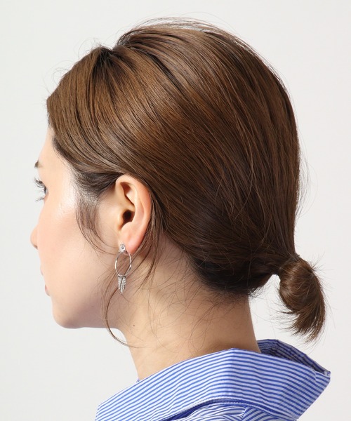 MOSSEL NEW YORK（モシェルニューヨーク）の「PEONY / DAISY 　ラインストーンデザインピアス（ピアス（両耳用）・レディース・シルバー/シルバー系・FREE）」の8枚目の写真