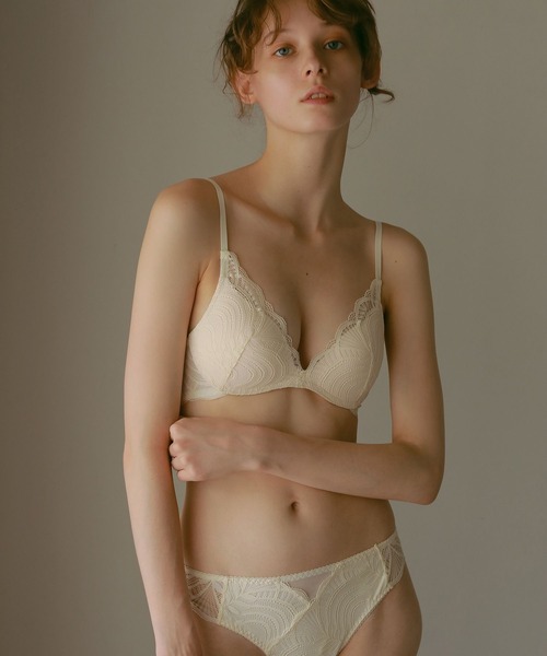 bijorie(ビジュリィ)の「【bijorie】メリハリブラ/コンフォートシリーズ 23SS(ブラジャー・レディース・グリーン/アイボリー/ブラック・MEDIUM/LARGE/MG/LG)」の18枚目の写真