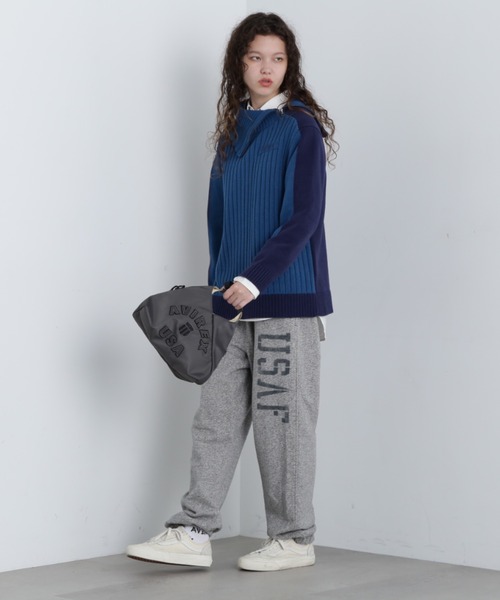 AVIREX（アヴィレックス）の「《直営店限定》SIGNATURE MINI SHOULDER BAG/シグネチャーロゴ ミニショルダーバッグ（ショルダーバッグ・レディース・オリーブ/ベージュ/ブラック/グリーン/チャコールグレー/ミント/ラベンダー・FREE/F）」の19枚目の写真