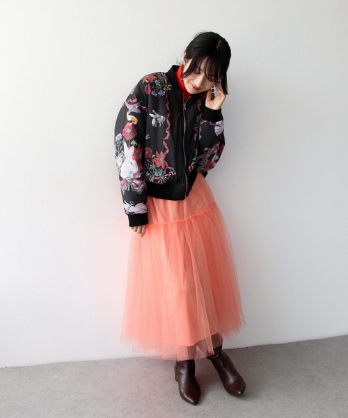 Three Four Time（ｽﾘｰﾌｫｰﾀｲﾑ）の「ウサギコラージュプリントリバーブルゾン（ブルゾン・レディース・ブラック・FREE）」の5枚目の写真