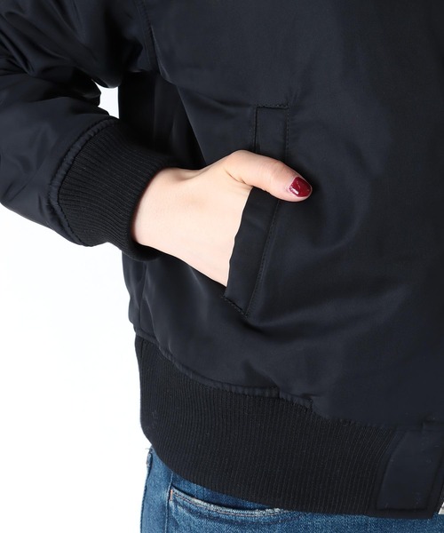 Three Four Time（ｽﾘｰﾌｫｰﾀｲﾑ）の「ウサギコラージュプリントリバーブルゾン（ブルゾン・レディース・ブラック・FREE）」の14枚目の写真