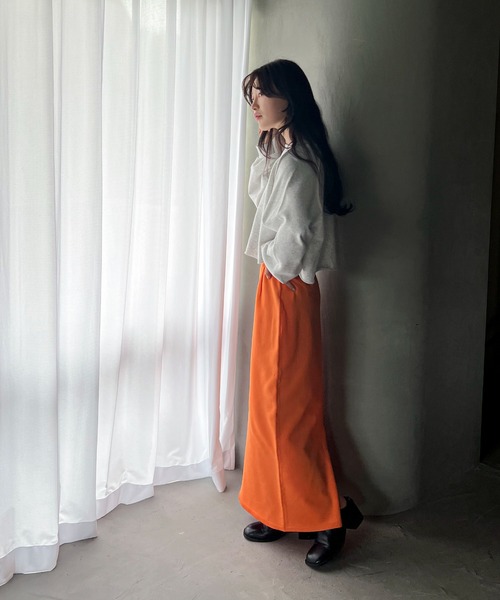 feepur（フェピュール）の「アウトロックラグランショートスウェット（スウェット・レディース・レッド/ブラック/杢グレー/オートミール・MEDIUM）」の5枚目の写真