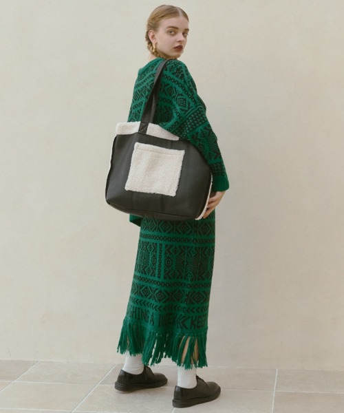 manana suerte（マニャーナスエルテ）の「ムートンボアトートバッグ（トートバッグ・レディース・ブラック・FREE）」の6枚目の写真