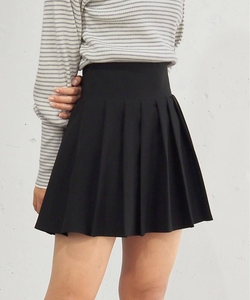 tiptop(ティップトップ)の「【2サイズ展開/web限定Sサイズあり】プリーツミニスカパン(スカート・レディース・ブラック/A/チャコールグレー・S/M)」の6枚目の写真