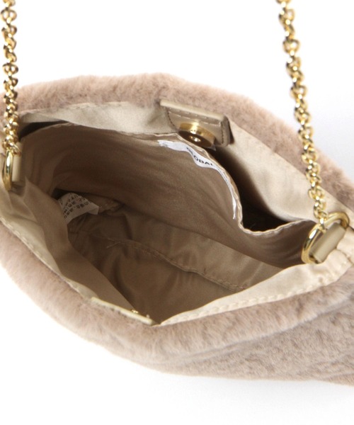 GLOBAL WORK（グローバルワーク）の「フワフワ縦型チェーンBAG/983945（ショルダーバッグ・キッズ・ホワイト/ベージュ・FREE）」の9枚目の写真