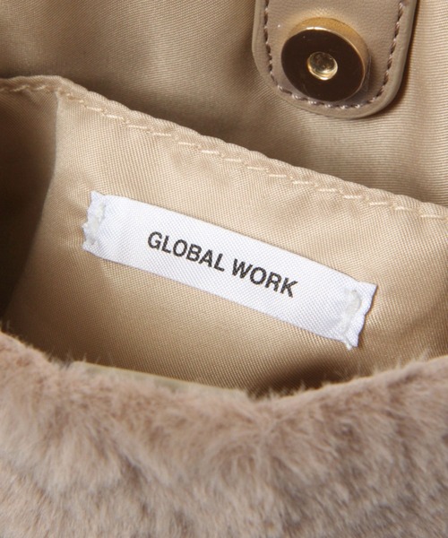 GLOBAL WORK（グローバルワーク）の「フワフワ縦型チェーンBAG/983945（ショルダーバッグ・キッズ・ホワイト/ベージュ・FREE）」の11枚目の写真
