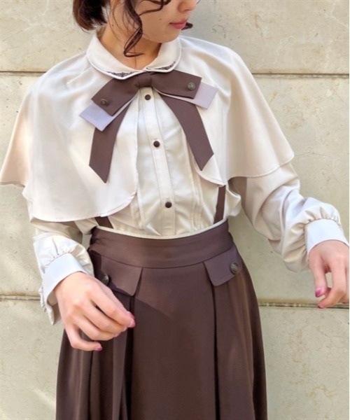 axes femme（アクシーズファム）の「リボンタイ付ケープ風