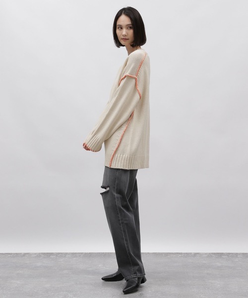 LAKOLE（ラコレ）の「3ゲージハンドステッチ風プルオーバー / 995960（ニット/セーター・レディース・ラベンダー/ライトグレー/ブラック/ナチュラル・SMALL/MEDIUM）」の22枚目の写真