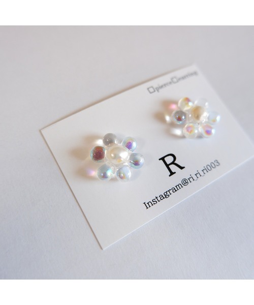 tone（トーン）の「【R】小粒なチェコガラスフラワーピアス(MA)（ピアス（両耳用）・レディース・ホワイト/グリーン/その他1/その他2/その他3/ピンク系その他/その他/オリーブ/ピンク・FREE）」の12枚目の写真