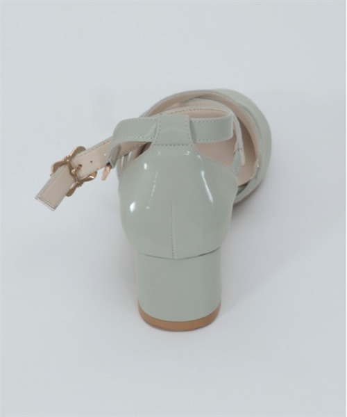 axes femme(アクシーズファム)の「クロスストラップパンプス(パンプス・レディース・グリーン/ブラック/グレイッシュベージュ・MEDIUM/LARGE)」の6枚目の写真