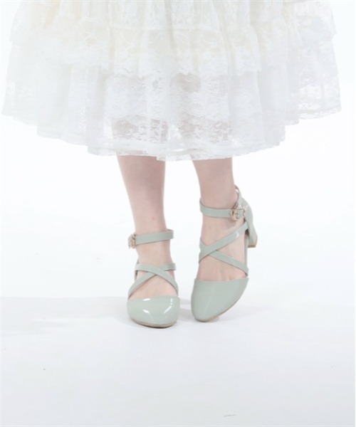 axes femme(アクシーズファム)の「クロスストラップパンプス(パンプス・レディース・グリーン/ブラック/グレイッシュベージュ・MEDIUM/LARGE)」の12枚目の写真