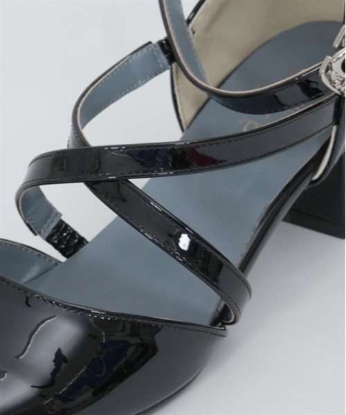 axes femme(アクシーズファム)の「クロスストラップパンプス(パンプス・レディース・グリーン/ブラック/グレイッシュベージュ・MEDIUM/LARGE)」の17枚目の写真
