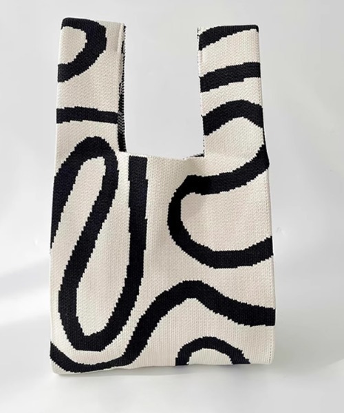 Miniministore（ミニミニストア）の「マルシェバッグ ニットバッグ ミニトート（トートバッグ・レディース・ブラック×レッド/アイボリー/ゼブラ/ブラック系2/ブルー/グリーン×ピンク/ネイビー/ピンク系1/ピンク系2/レオパード/ブラウン/ブラック系1/ベージュ系1/ベージュ系2/ホワイト系3/ホワイト系5/ブラウン系1/ライトブルー/ホワイト系1/ホワイト系2/ブラック系/ピンク系3/イエロー系1/ブラック×ホワイト/グリーン系2/ネイビー系1/パープル系1/ベージュ系3/ブラック系4/ブラック系5/ブルー系/ホワイト系7/ブラック系3/ホワイト系6・FREE）」の7枚目の写真