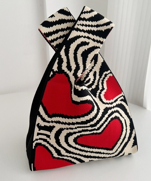 Miniministore（ミニミニストア）の「マルシェバッグ ニットバッグ ミニトート（トートバッグ・レディース・ブラック×レッド/アイボリー/ゼブラ/ブラック系2/ブルー/グリーン×ピンク/ネイビー/ピンク系1/ピンク系2/レオパード/ブラウン/ブラック系1/ベージュ系1/ベージュ系2/ホワイト系3/ホワイト系5/ブラウン系1/ライトブルー/ホワイト系1/ホワイト系2/ブラック系/ピンク系3/イエロー系1/ブラック×ホワイト/グリーン系2/ネイビー系1/パープル系1/ベージュ系3/ブラック系4/ブラック系5/ブルー系/ホワイト系7/ブラック系3/ホワイト系6・FREE）」の9枚目の写真