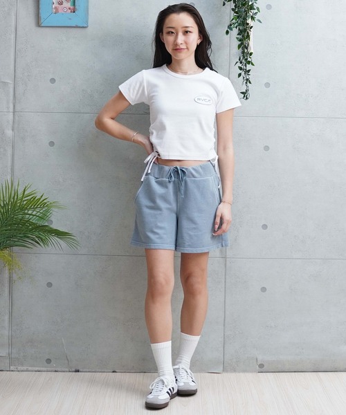 RVCA（ルーカ）の「【ムラサキスポーツ限定】RVCA/ルーカ 半袖Tシャツ/チビT ワッペンロゴ BE043-P23（Tシャツ/カットソー・レディース・ホワイト/ブラック・M/S）」の8枚目の写真